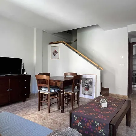 Chalet Adosado Con Jardin Ideal Disfrutar Pirineos Sabiñánigo