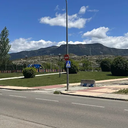 Adosado Con Jardin Ideal Disfrutar Pirineos Chalet *